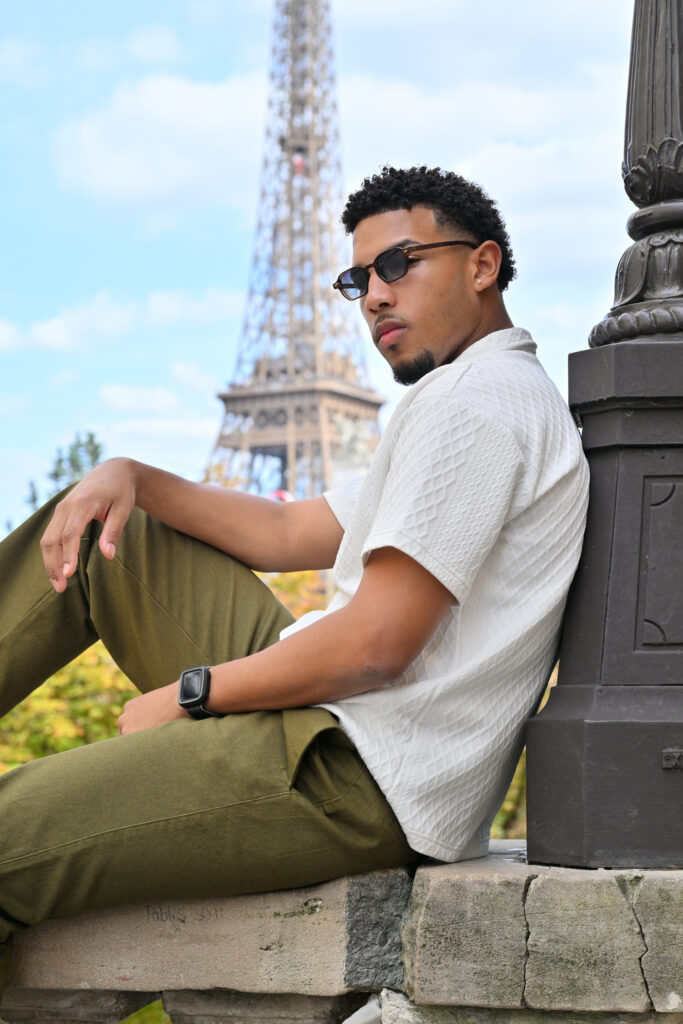 Eiffel Tower photoshoot Paris